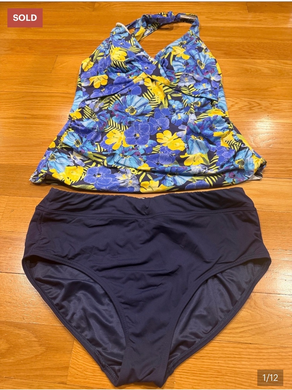 Lands’End 2 piece tankini top  and bottoms size 12.